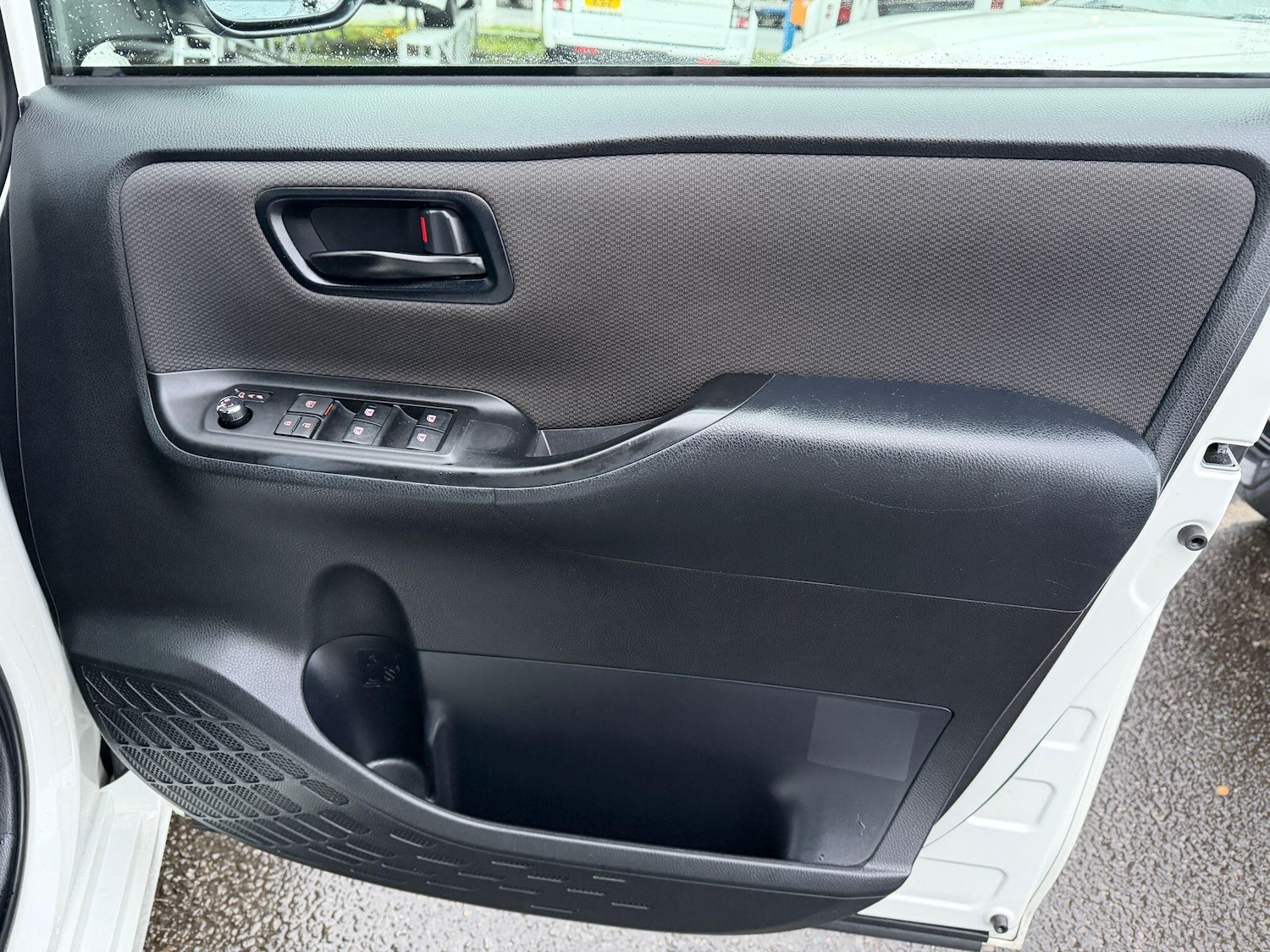 Used Toyota Noah 2025 for sale - 76865297: Photo 20