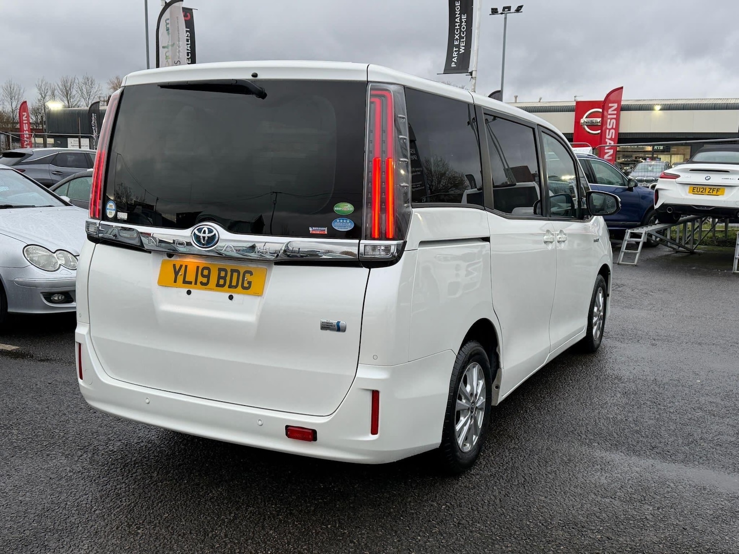 Used Toyota Noah 2025 for sale - 76865297: Photo 9