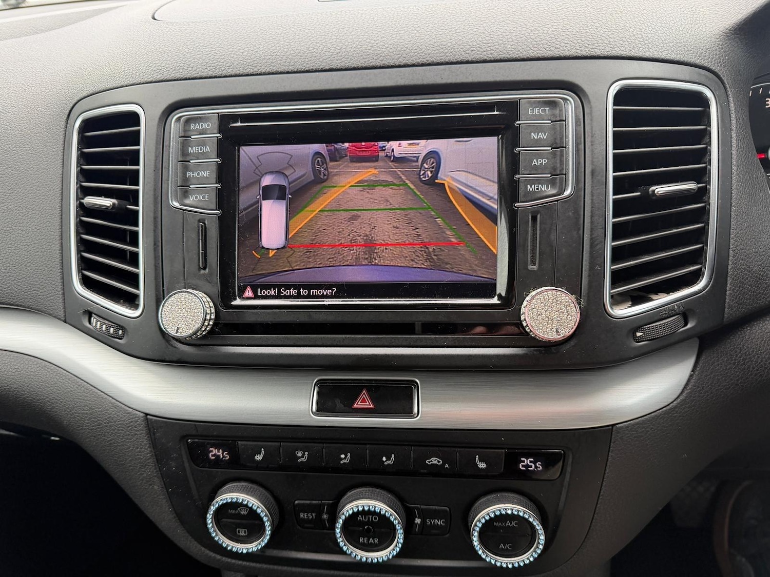 Used Volkswagen Sharan 2017 for sale - 77376841: Photo 17