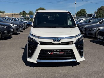 Used Toyota Voxy 2020 for sale - 78689551: Photo