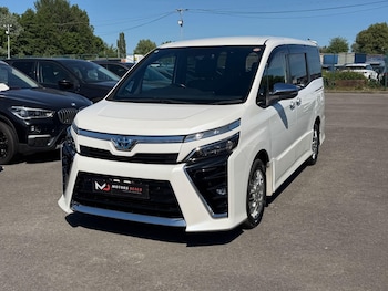 Used Toyota Voxy 2020 for sale - 78689551: Photo