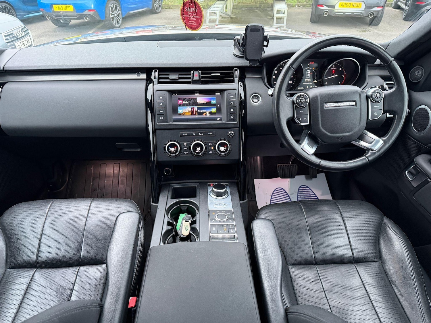 Used Land Rover Discovery 2017 for sale - 77455333: Photo 14