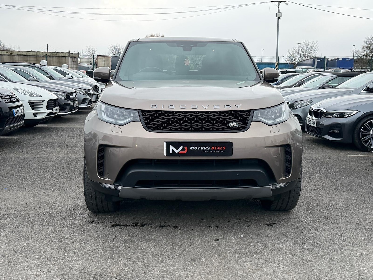 Used Land Rover Discovery 2017 for sale - 77455333: Photo 2
