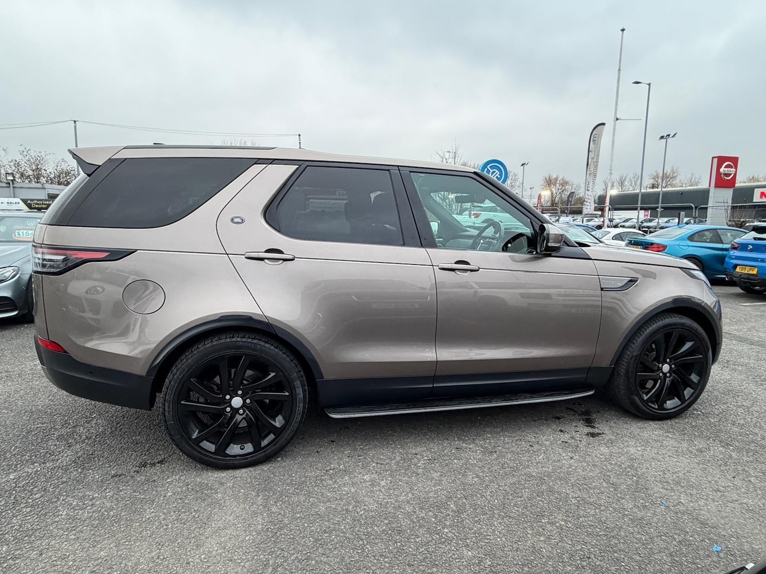 Used Land Rover Discovery 2017 for sale - 77455333: Photo 6
