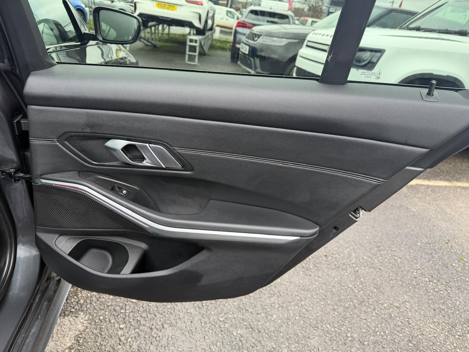 Used BMW 3 Series 2019 for sale - 77344740: Photo 32