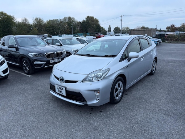 Used Toyota Prius 2014 for sale - 76151520: Photo 4