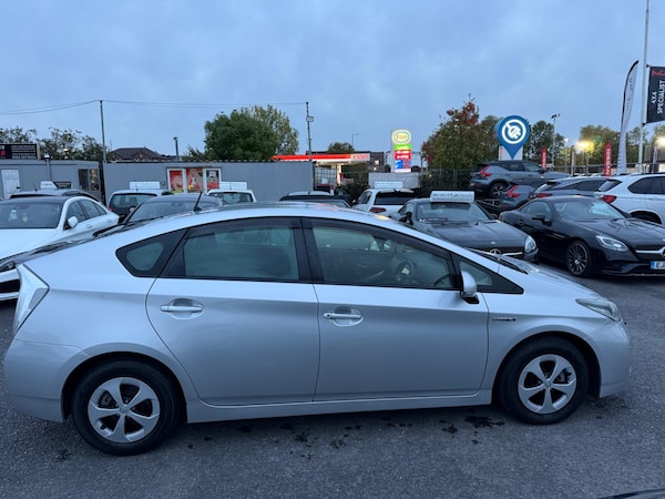 Used Toyota Prius 2014 for sale - 76151520: Photo 6