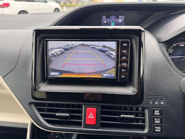 Used Toyota Voxy 2019 for sale - 76109604: Photo 15