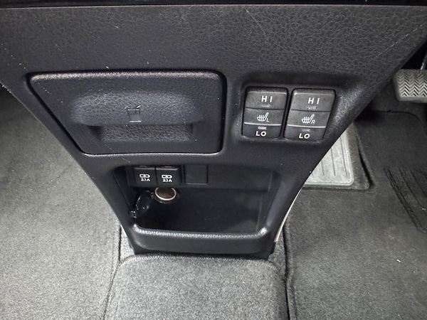 Used Toyota Voxy 2019 for sale - 76109604: Photo 23