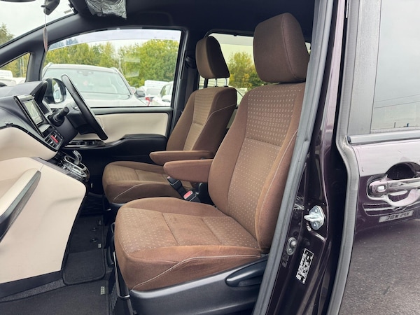 Used Toyota Voxy 2019 for sale - 76109604: Photo 24