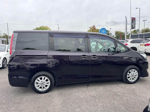 Used Toyota Voxy 2019 for sale - 76109604: Photo 6