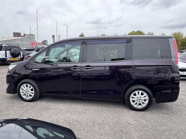 Used Toyota Voxy 2019 for sale - 76109604: Photo 8
