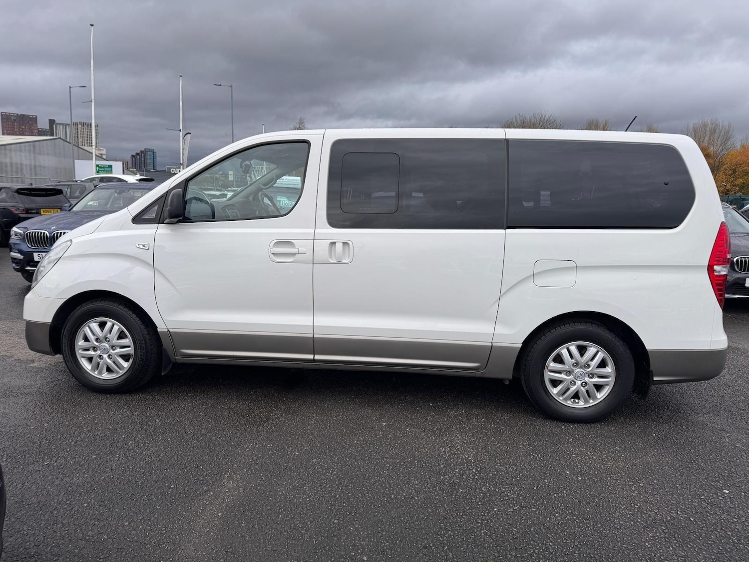 Used Hyundai i800 2018 for sale - 76498969: Photo 9