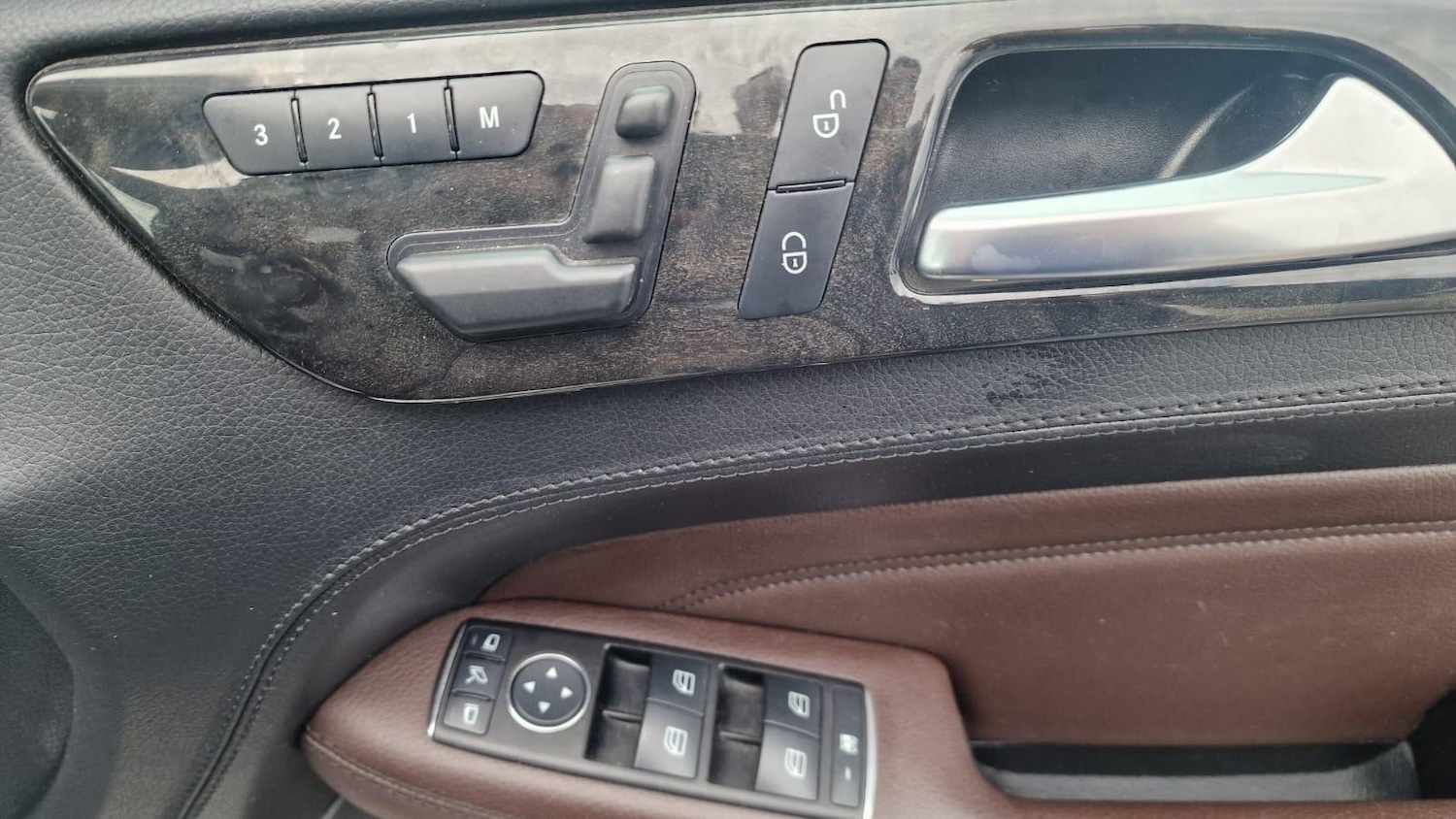 Used Mercedes-Benz M Class 2012 for sale - 77898240: Photo 28