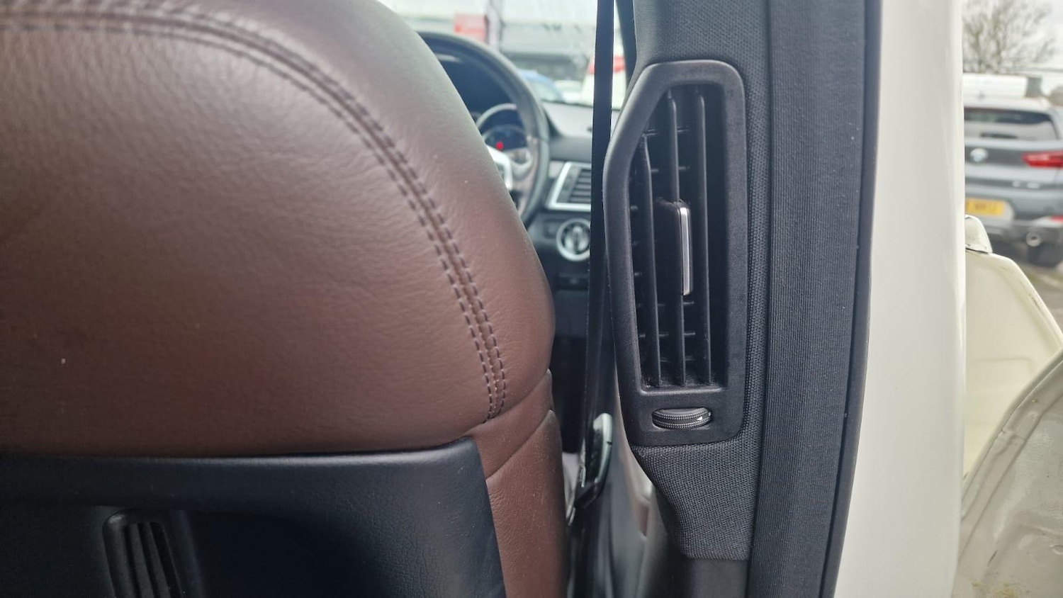 Used Mercedes-Benz M Class 2012 for sale - 77898240: Photo 35