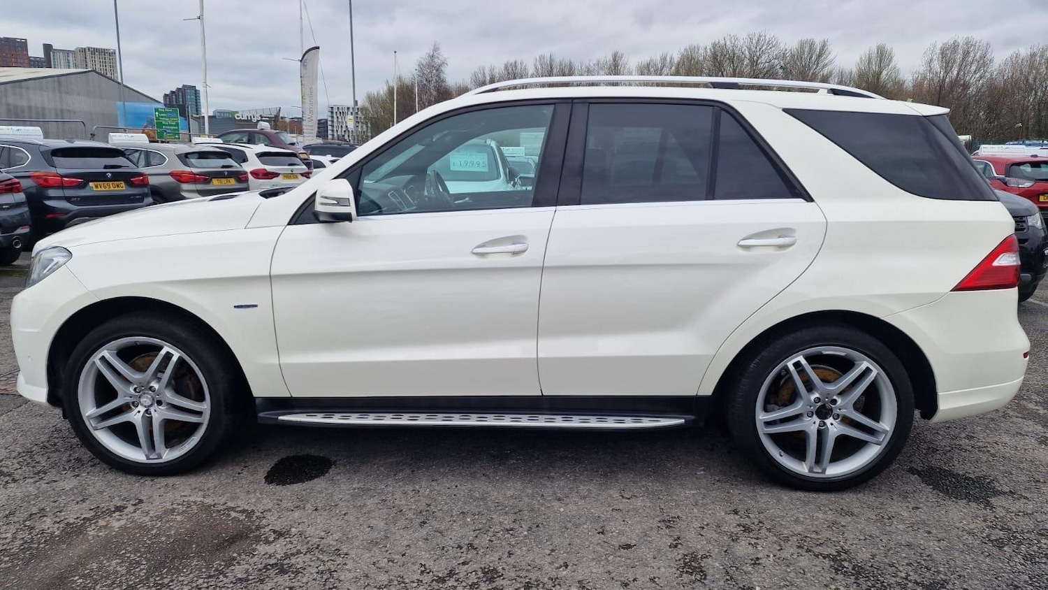 Used Mercedes-Benz M Class 2012 for sale - 77898240: Photo 8