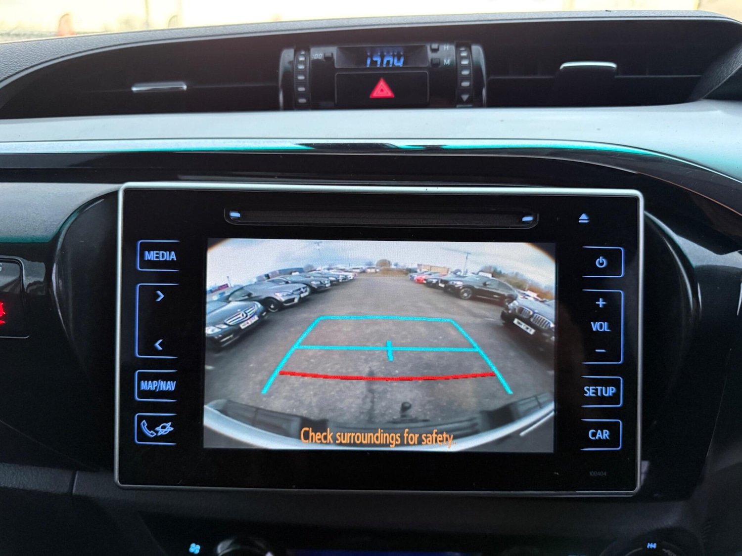 Used Toyota Hilux 2016 for sale - 76990376: Photo 16