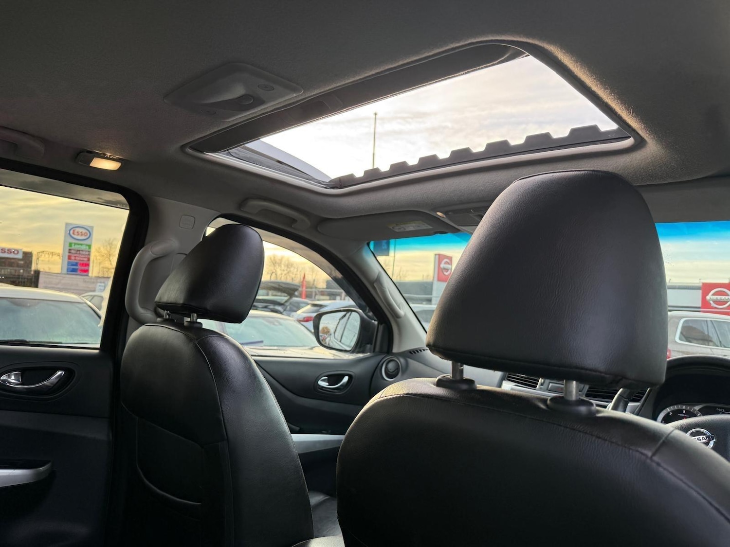 Used Nissan Navara 2018 for sale - 77020861: Photo 18