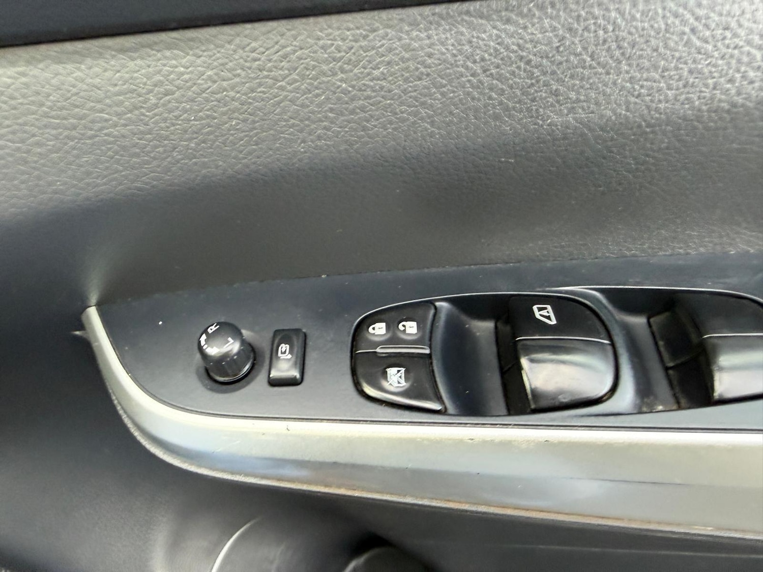 Used Nissan Navara 2018 for sale - 77020861: Photo 22