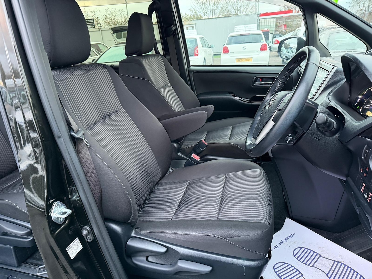 Used Toyota Noah 2025 for sale - 77082043: Photo 11