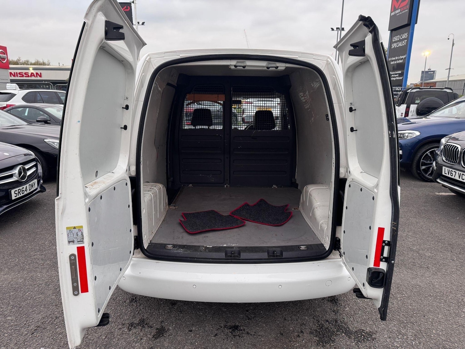 Used Volkswagen Caddy 2015 for sale - 76259893: Photo 11