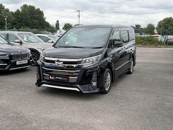 Used Toyota Noah 2018 for sale - 79158181: Photo
