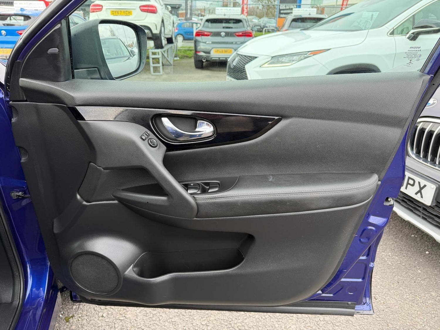 Used Nissan Qashqai for sale - 77671417: Photo 25