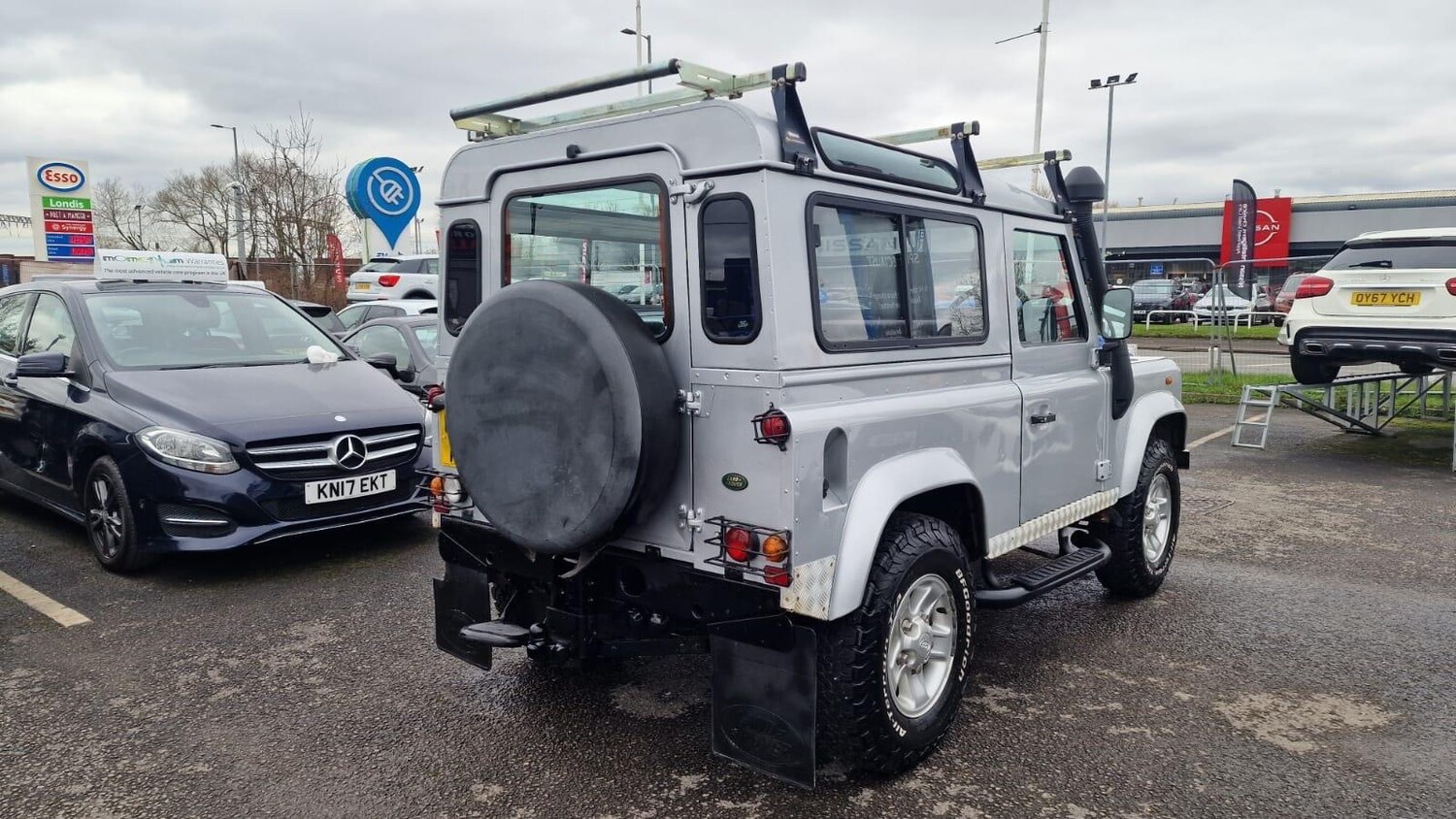 Used Land Rover Defender 2002 for sale - 77784311: Photo 10