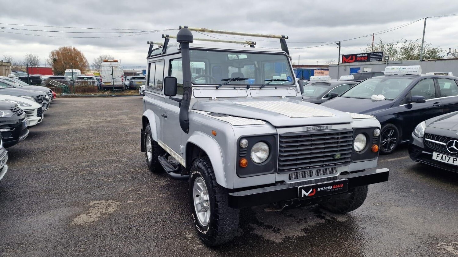 Used Land Rover Defender 2002 for sale - 77784311: Photo 11