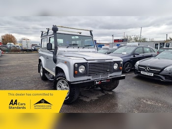 Used Land Rover Defender 2002 for sale - 77784311: Photo
