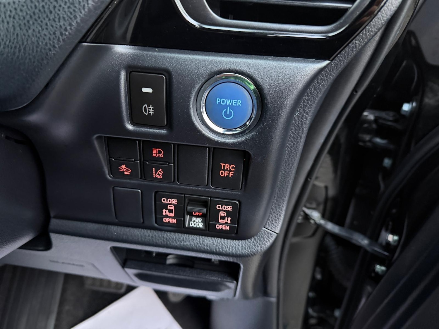 Used Toyota Noah 2019 for sale - 77400751: Photo 12