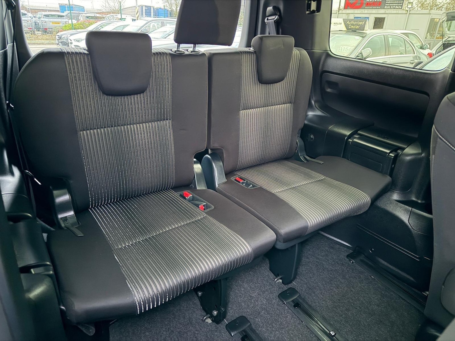 Used Toyota Noah 2019 for sale - 77400751: Photo 31