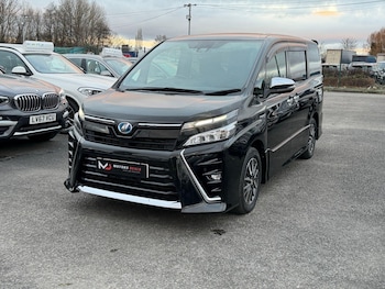 Used Toyota Noah 2019 for sale - 77400751: Photo