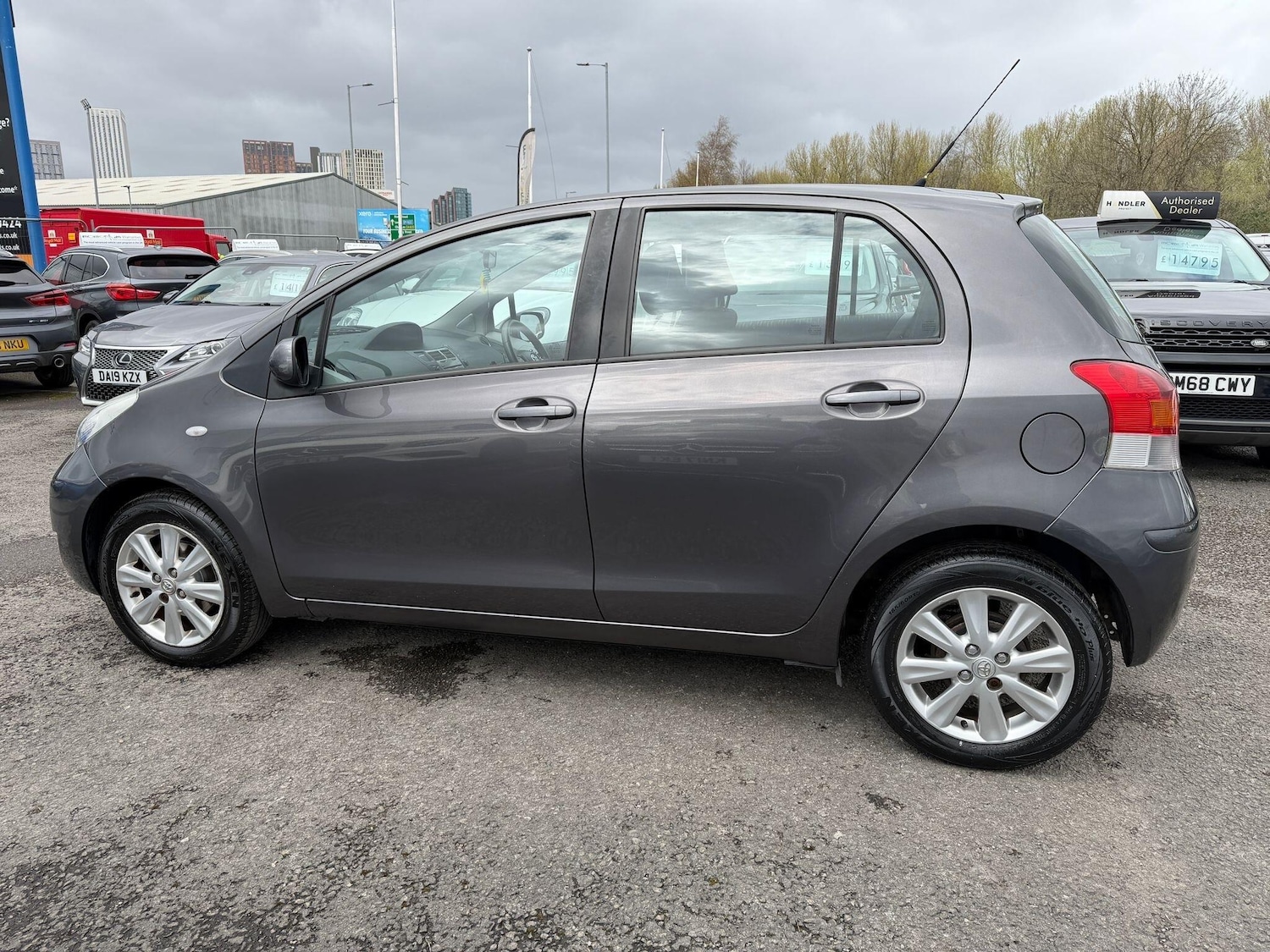 Used Toyota Yaris 2009 for sale - 78072094: Photo 8