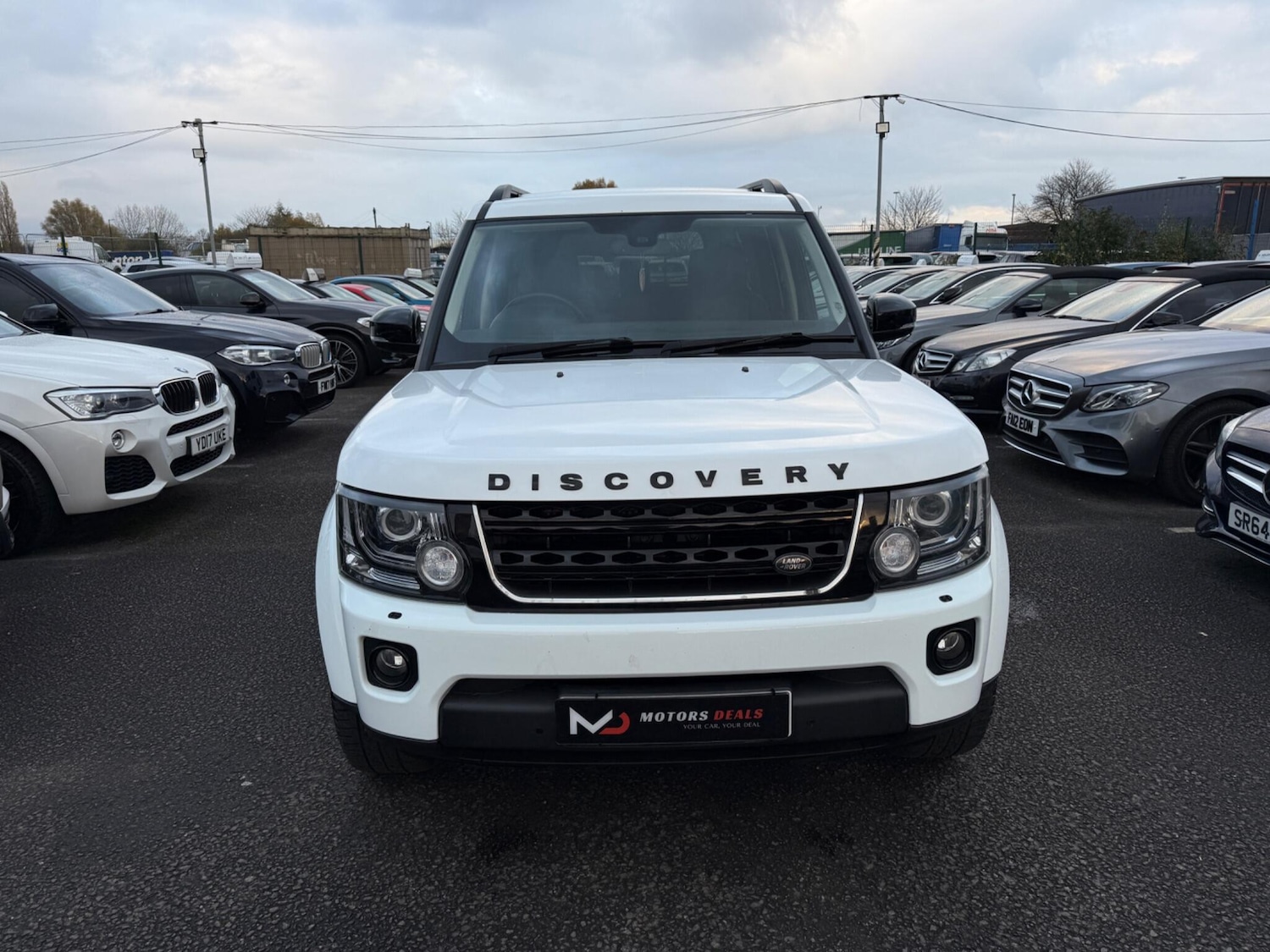 Used Land Rover Discovery 2015 for sale - 76759340: Photo 2