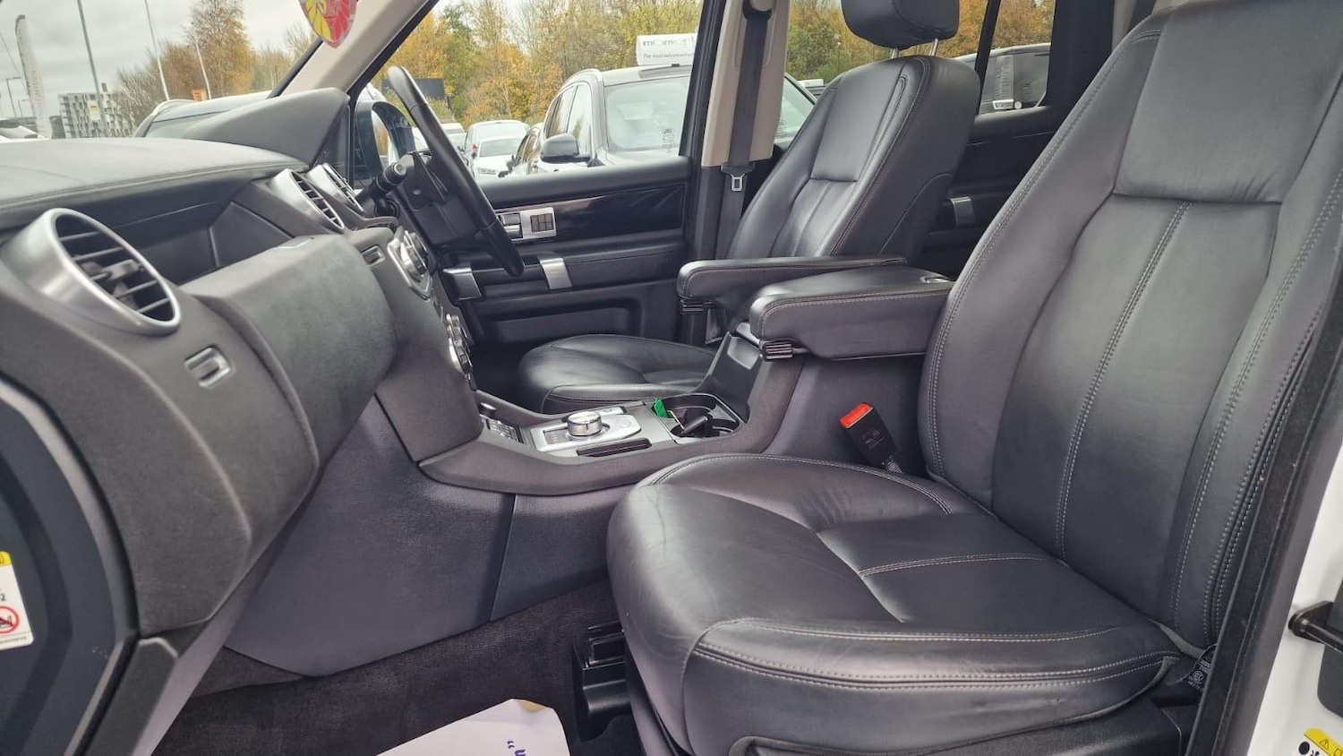 Used Land Rover Discovery 2015 for sale - 76759340: Photo 26