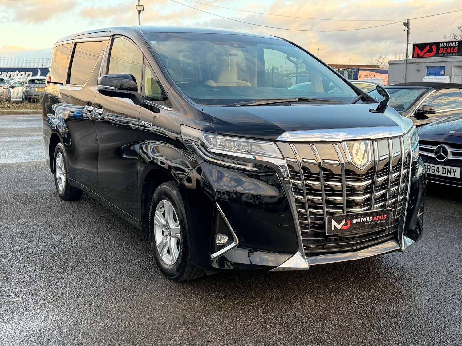 Used Toyota Alphard 2025 for sale - 76701900: Photo 10
