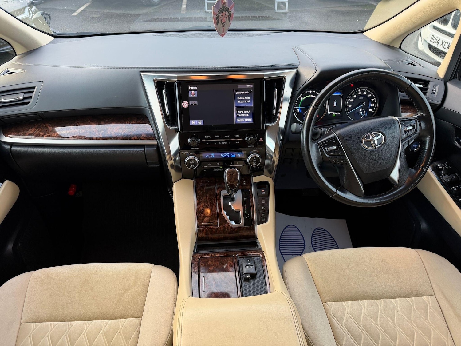 Used Toyota Alphard 2025 for sale - 76701900: Photo 12