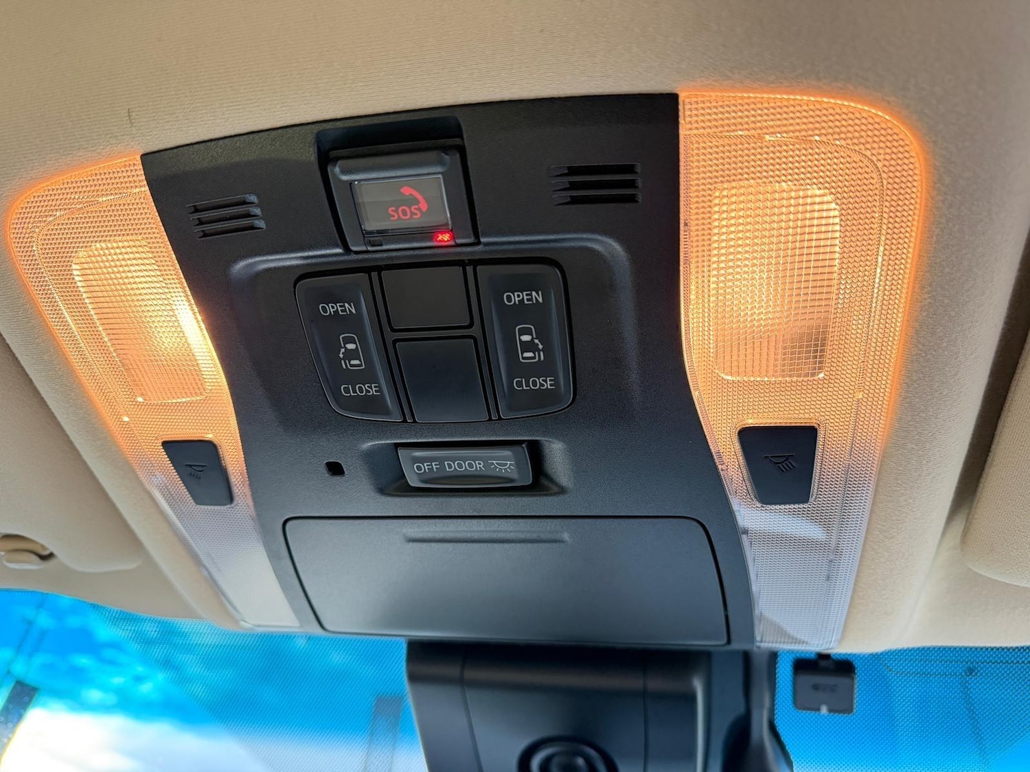 Used Toyota Alphard 2025 for sale - 76701900: Photo 14