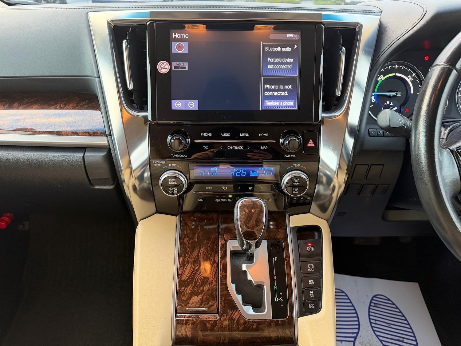 Used Toyota Alphard 2025 for sale - 76701900: Photo 16