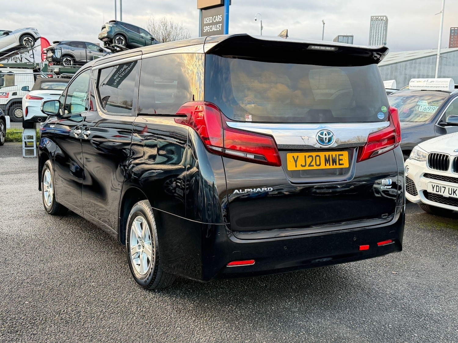 Used Toyota Alphard 2025 for sale - 76701900: Photo 5