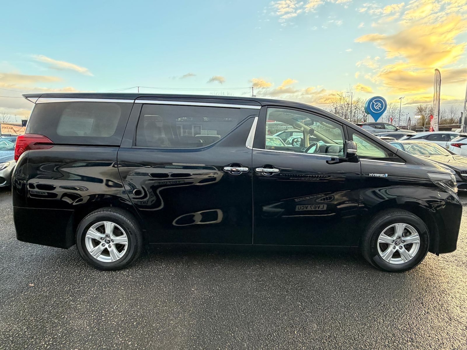 Used Toyota Alphard 2025 for sale - 76701900: Photo 6