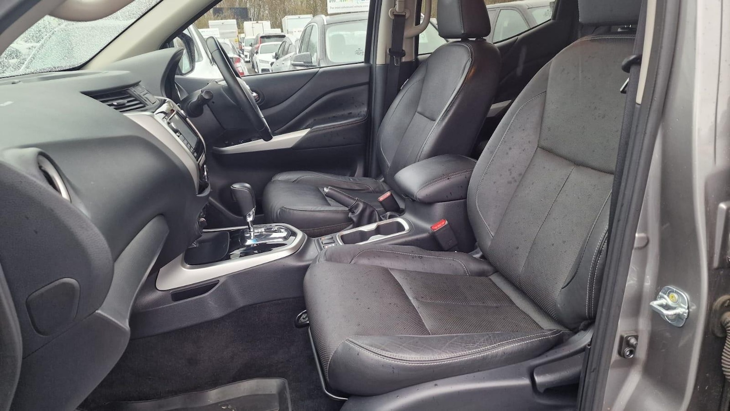 Used Nissan Navara 2017 for sale - 77898448: Photo 23