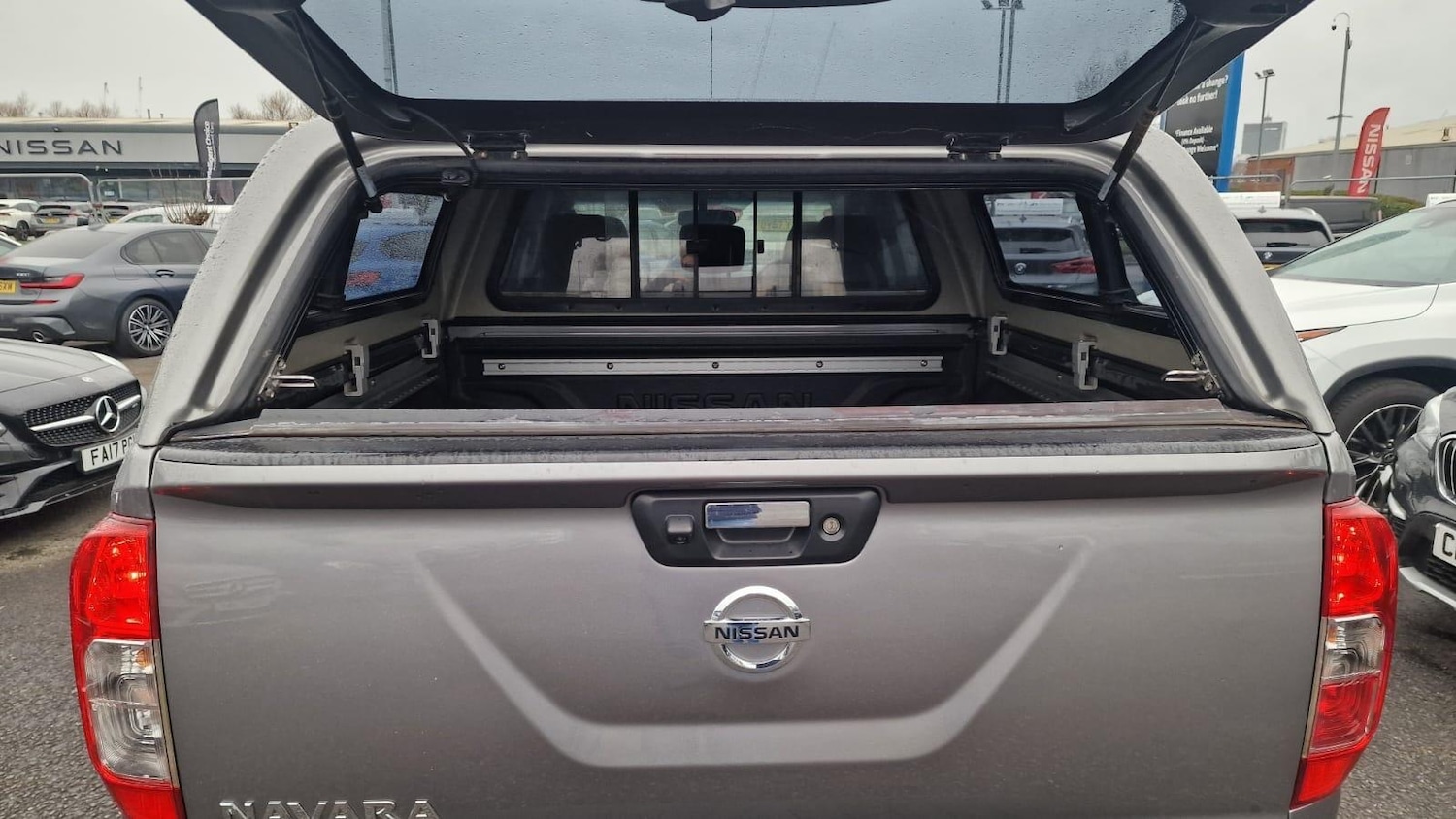 Used Nissan Navara 2017 for sale - 77898448: Photo 28