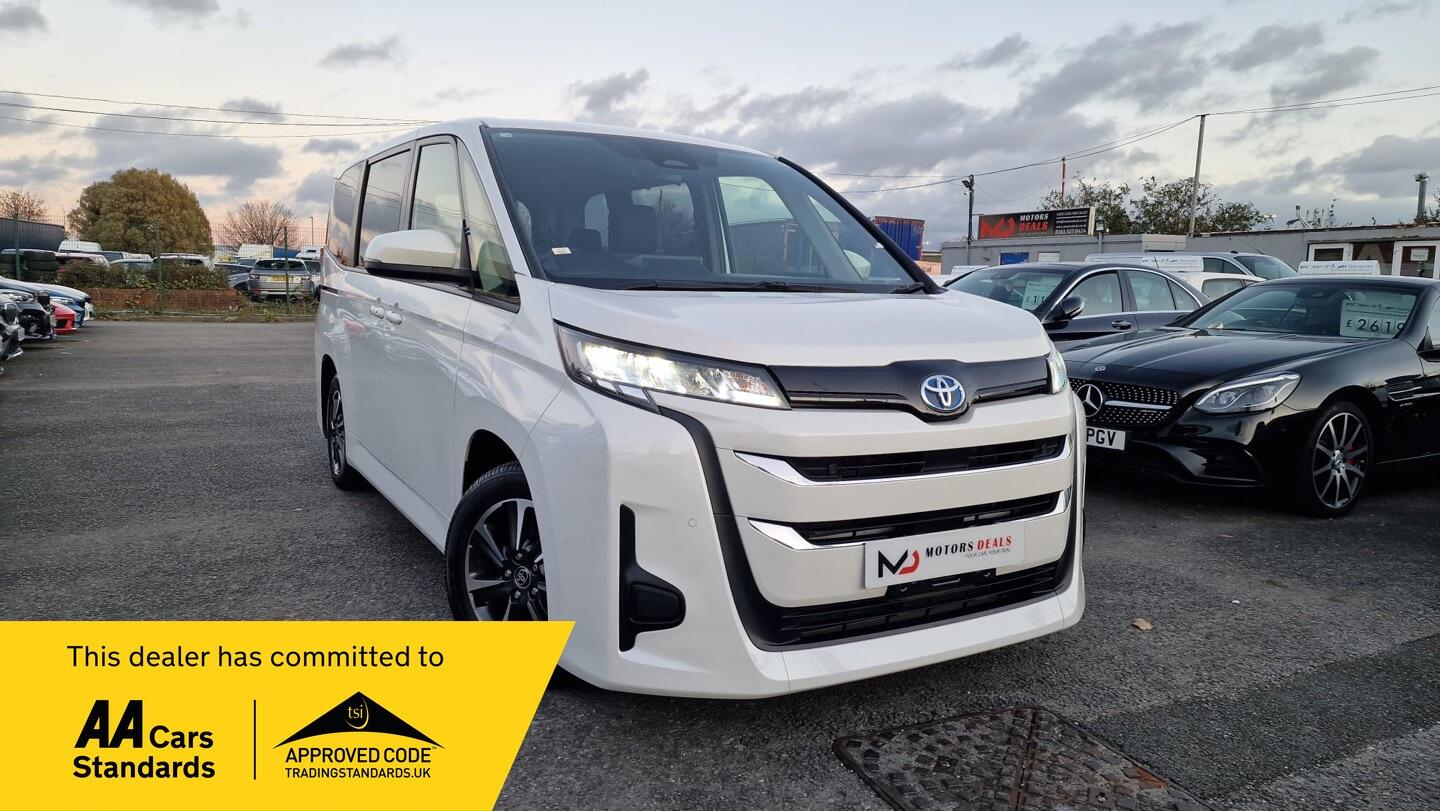 Used Toyota Voxy for sale - 76398120: Photo 1