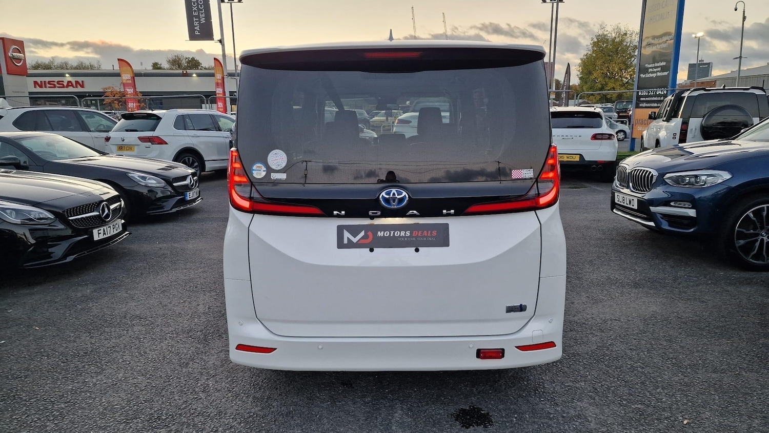 Used Toyota Voxy for sale - 76398120: Photo 7