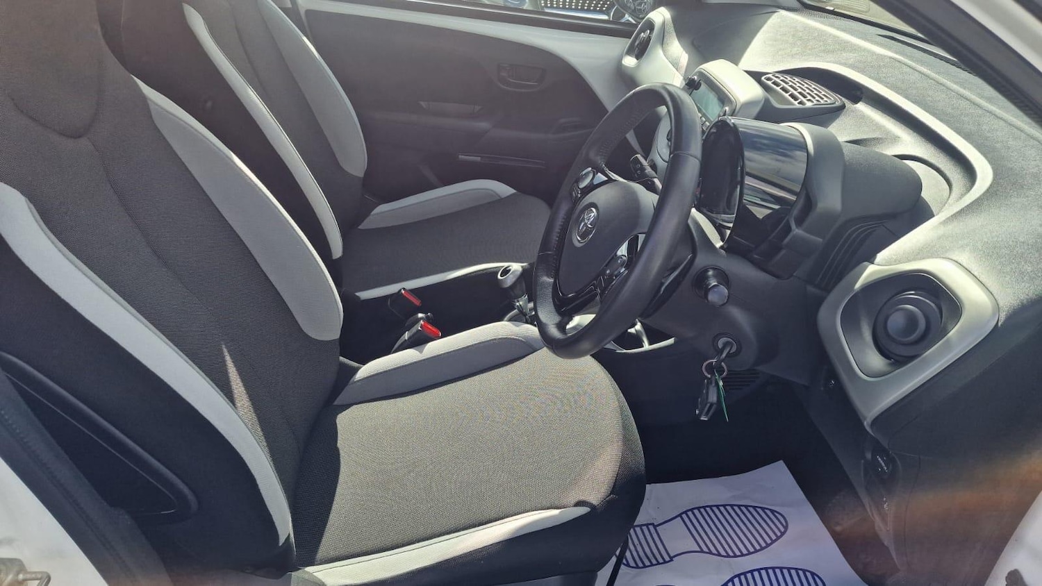 Used Toyota AYGO 2014 for sale - 77898454: Photo 12