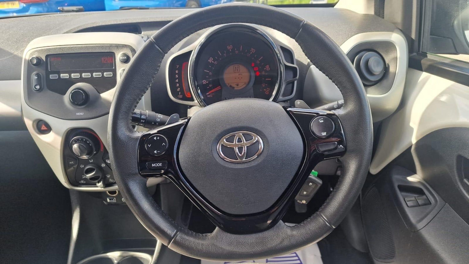 Used Toyota AYGO 2014 for sale - 77898454: Photo 15
