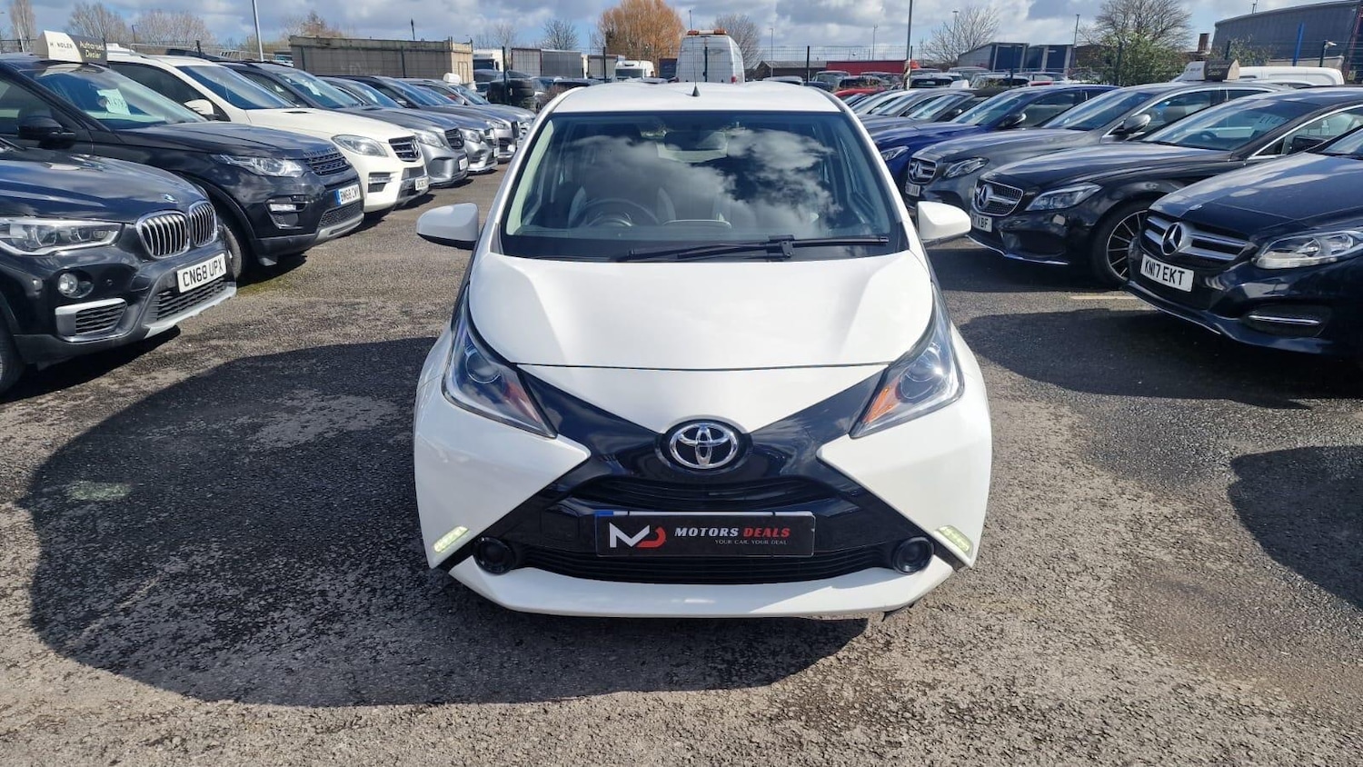 Used Toyota AYGO 2014 for sale - 77898454: Photo 2