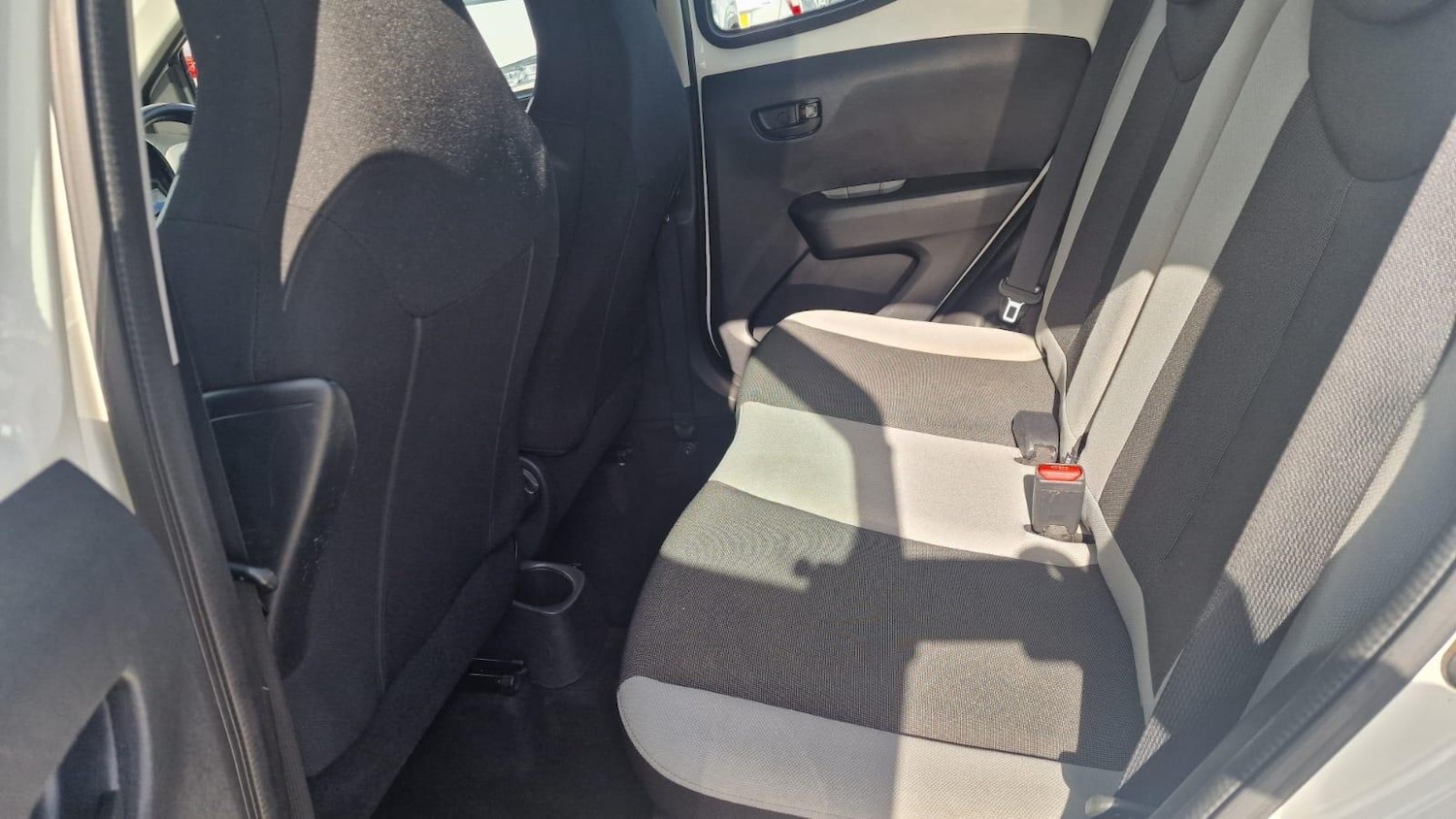 Used Toyota AYGO 2014 for sale - 77898454: Photo 22